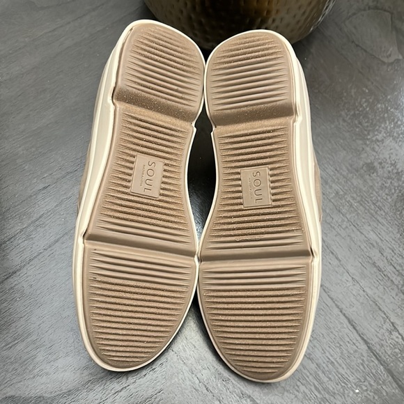 SOUL Naturalizer Lyrie Women's Slip On Shoes (WIDE) - Picture 3 of 9